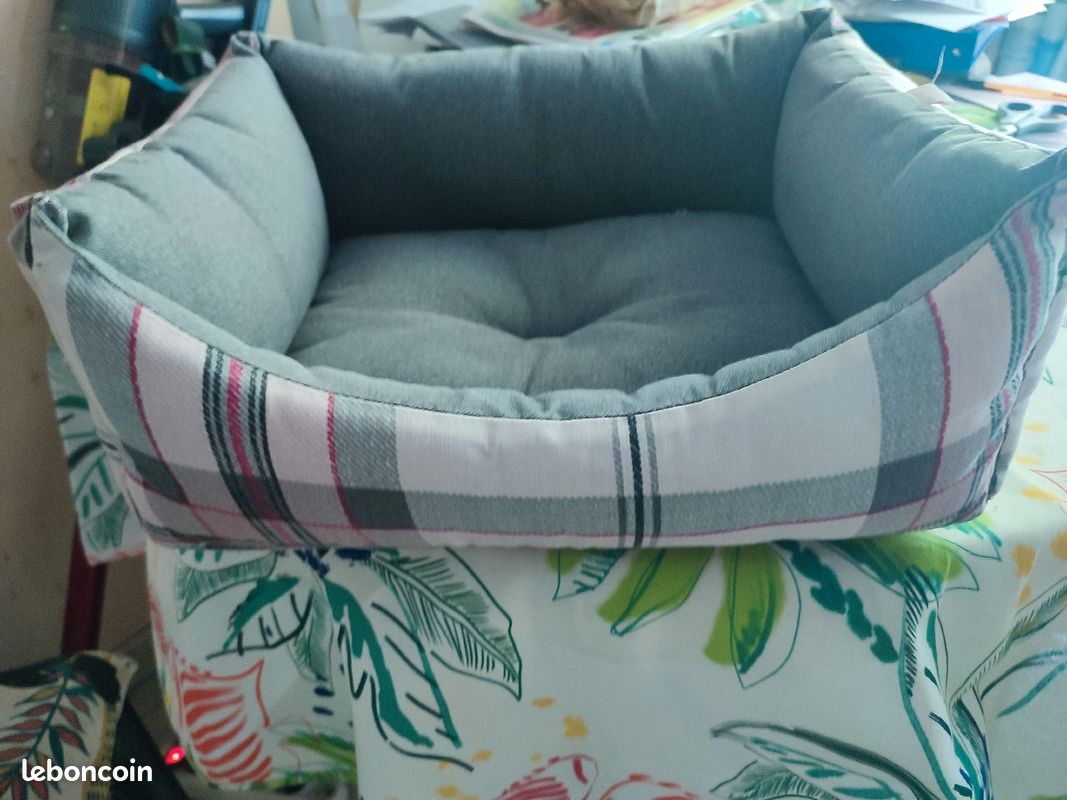 Coussin chat (image 1)