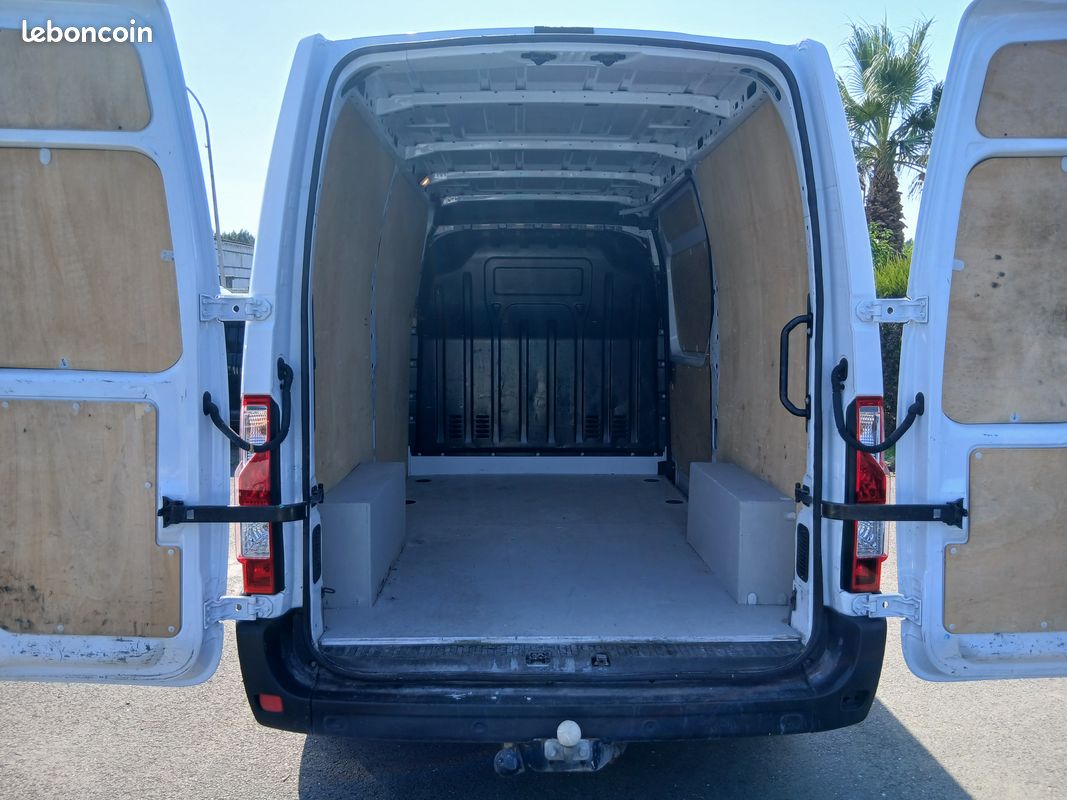 Renault master iii 3 f3300 l2h2 2.3l dci 135ch grand confort tva recuperable (image 8)