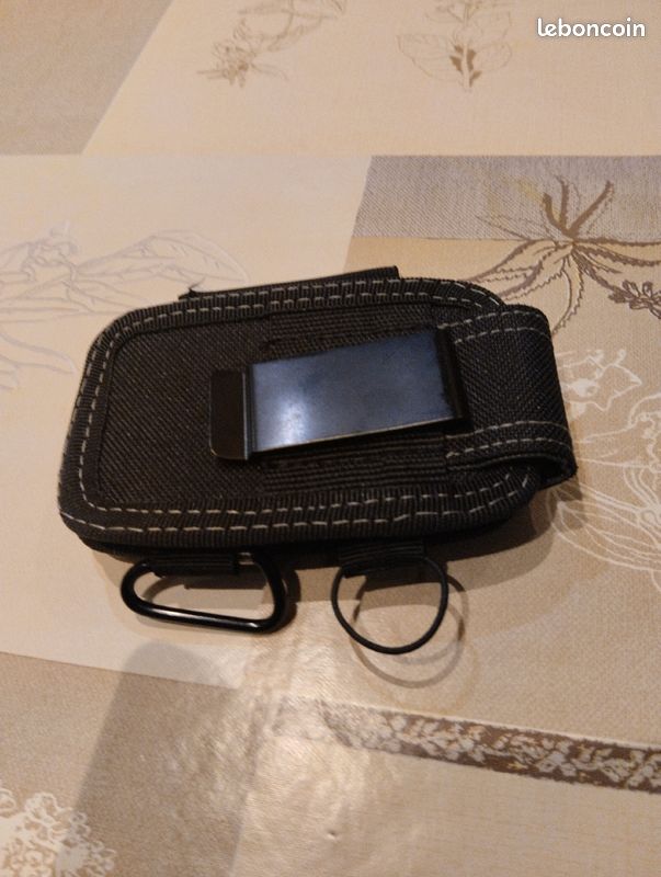 Mini sacoche a accrocher a sa ceinture (image 2)