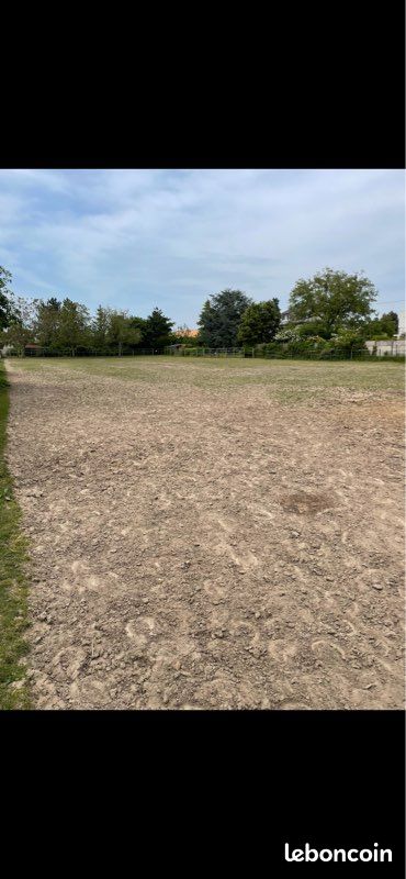 Terrain Amilly · 500 000 €