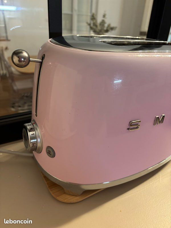 Grille pain SMEG rose (image 2)