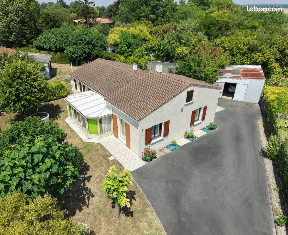 Maison 5 pièces 107 m² · à Semussac · 107 m² · 252 000 €
