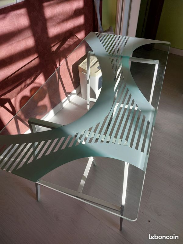 Bureau ikea 2 tréteau + plateau en verre (image 2)