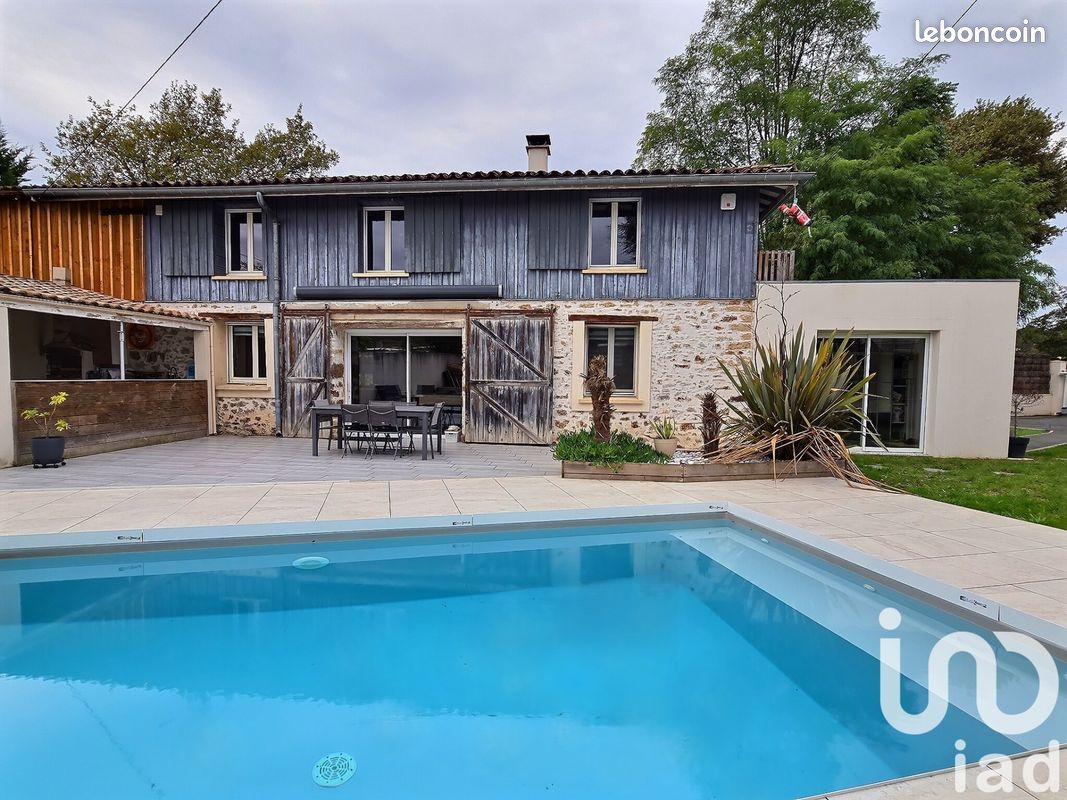 Maison 6 pièces 152 m² · à Salles · 152 m² · 422 000 €