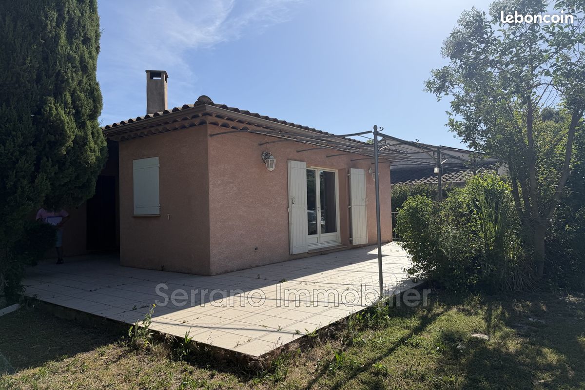 Maison 4 pièces 121 m² · à Rognonas · 121 m² · 425 000 €