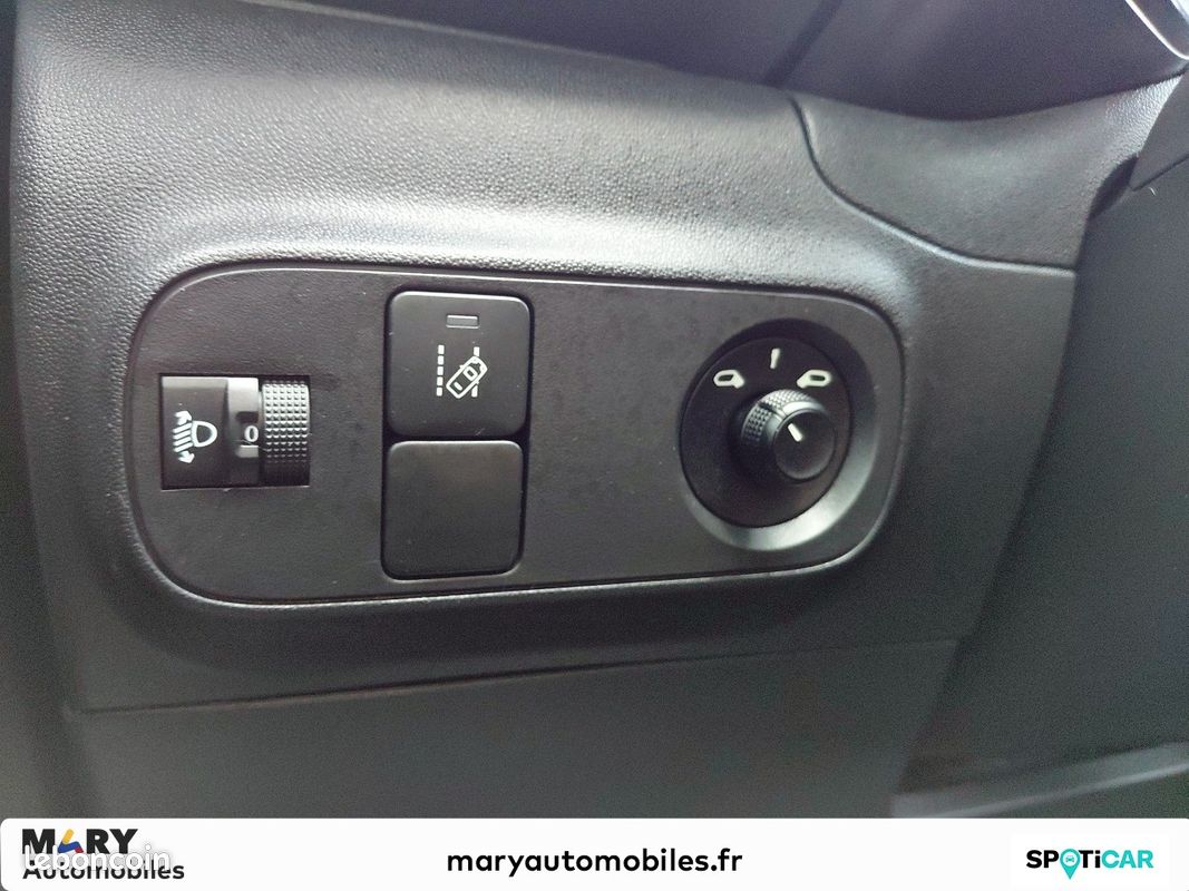 CITROEN C3 PureTech 83 ch BVM5 You (image 17)