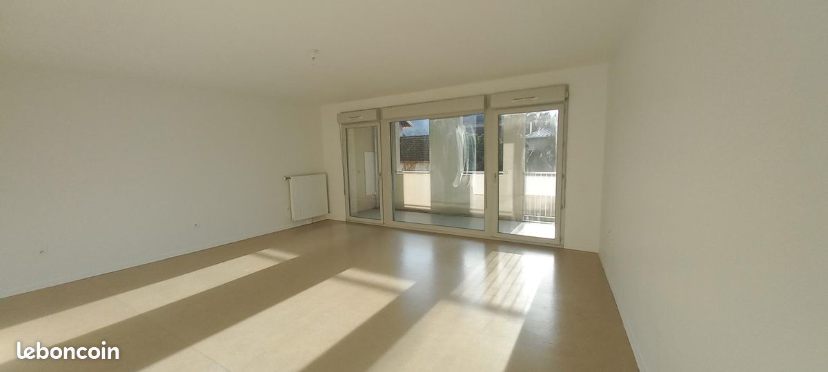 Appartement 3 pièces 73 m² · à Charavines · 73 m² · 782 €