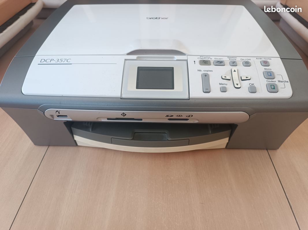 Brother DCP-357C (pour pièces) (image 2)