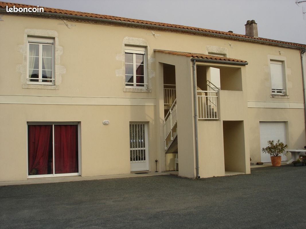 Appartement 3 pièces 69 m² · à Fontenay-le-Comte · 69 m² · 600 €/mois