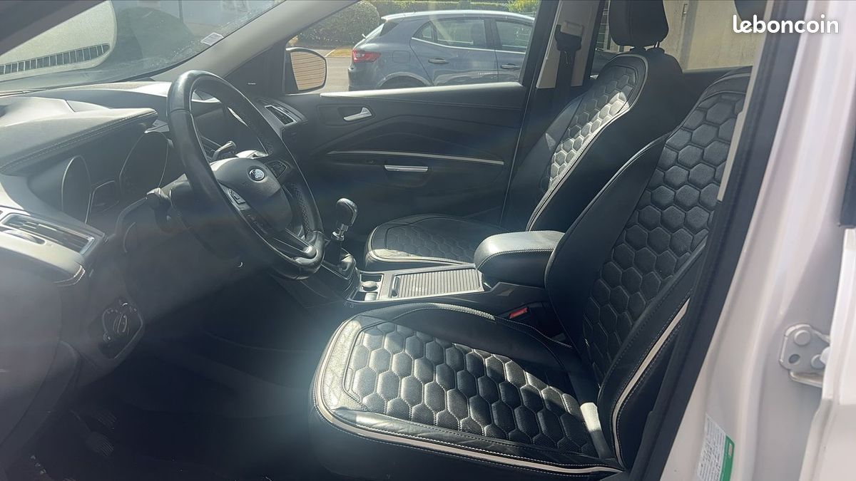 Ford Kuga 1.5 ECOBOOST 150 Vignale (image 26)