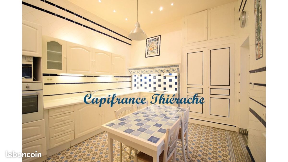 Maison 10 pièces 299 m² · à Hirson · 299 m² · 220 000 €
