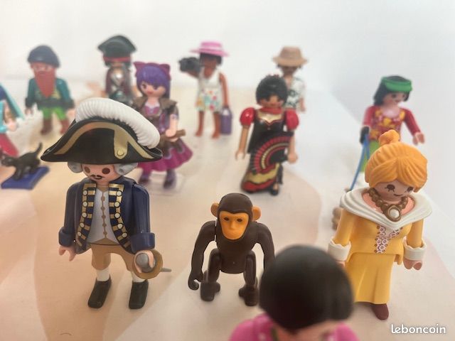 Lot de figurines Playmobil (image 4)