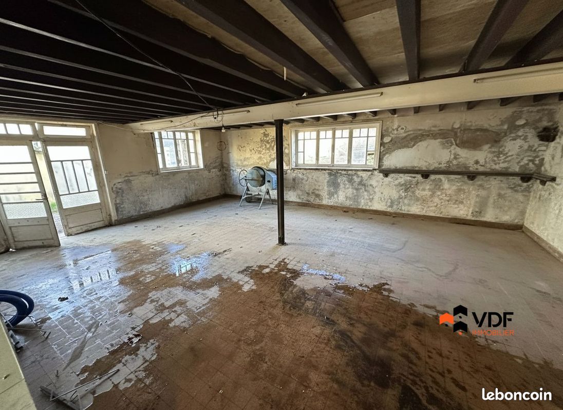Appartement 1 pièce 105 m² · à Cuinzier · 105 m² · 43 000 €
