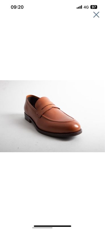 Vend stock de chaussures pour homme - Bureaux & Commerces