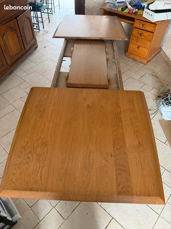 Table bois extensible avec rallonge intégrée – style chêne – très bon état (image 3)