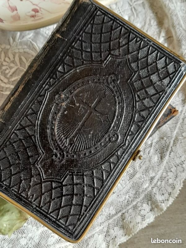 Lot de 2 petits livres anciens cuir fermoir XIXème (image 2)