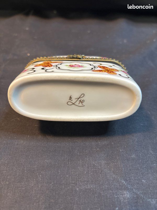 Petite Boîte En Porcelaine / Pilulier - Bon état - Parfait Pour Rangement Ou Décoration