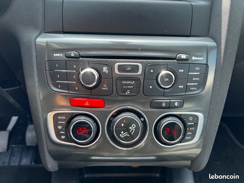 Citroën C4 1.6 e-HDI 112 cv / modèle sans adblue (image 11)