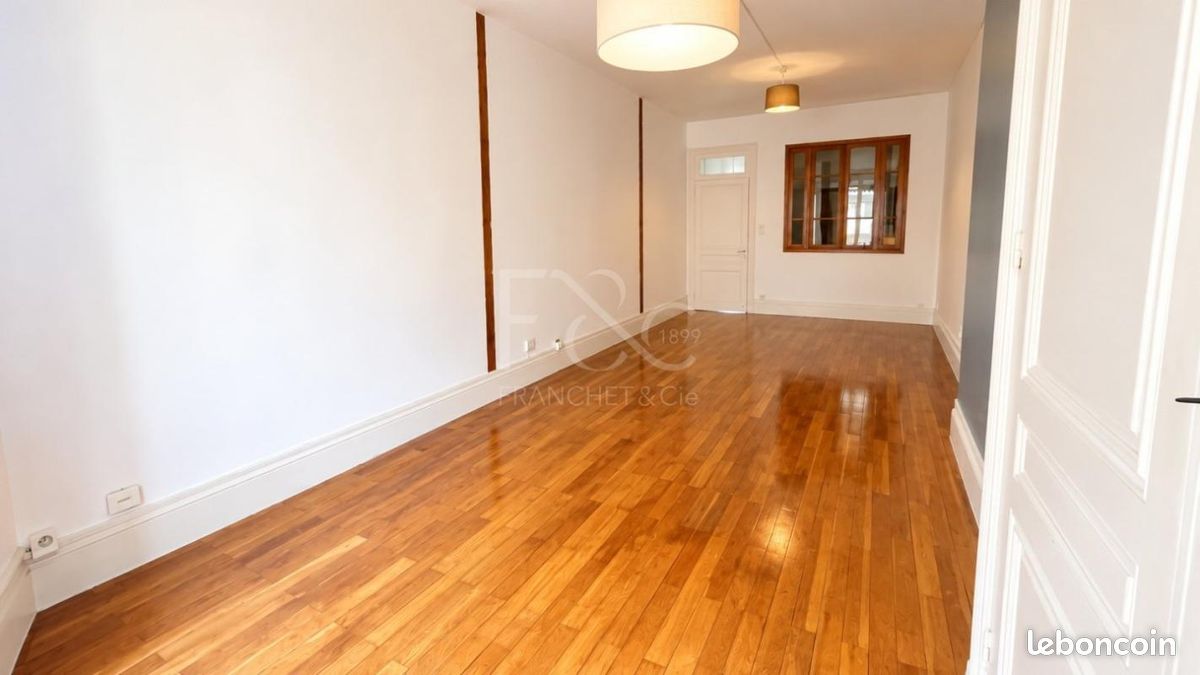 Appartement 3 pièces 70 m² · à Villeurbanne · 70 m² · 999 €/mois