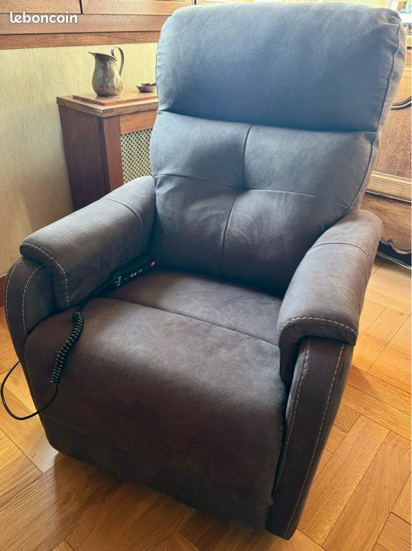 Fauteuil éléctrique full options (image 1)