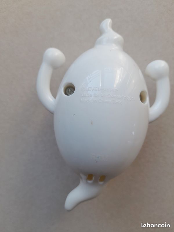 Figurine (image 2)