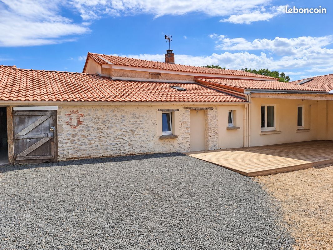 Maison 6 pièces 175 m² · à La Planche · 175 m² · 340 000 €