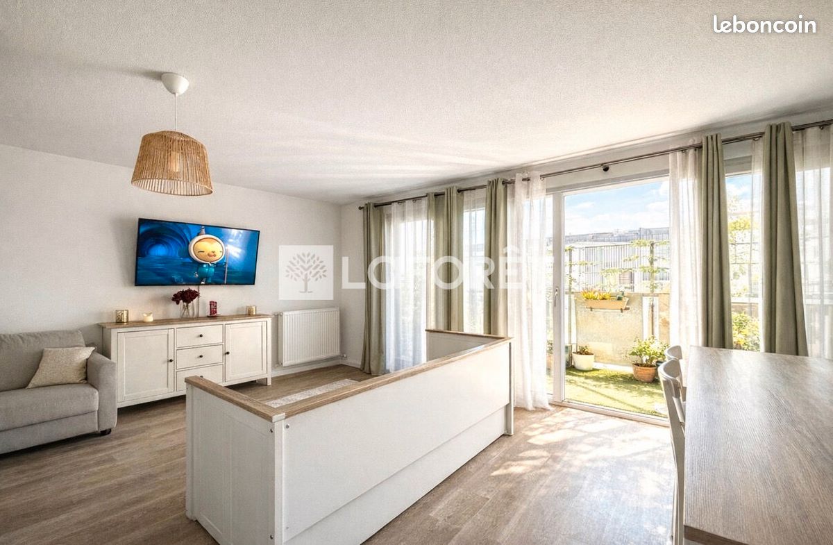 Appartement 5 pièces 96 m² · à Bordeaux · 96 m² · 260 000 €