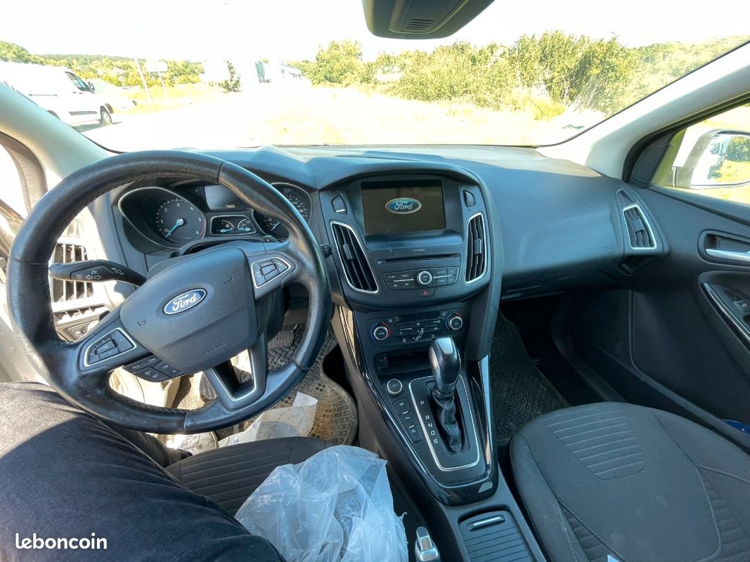 Ford Focus (image 3)