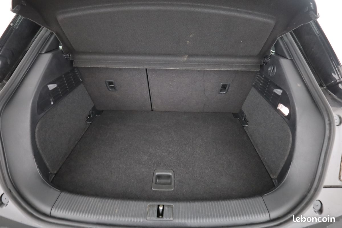 Audi A1 1.0 TFSI Ultra S Line 95 ch (image 10)