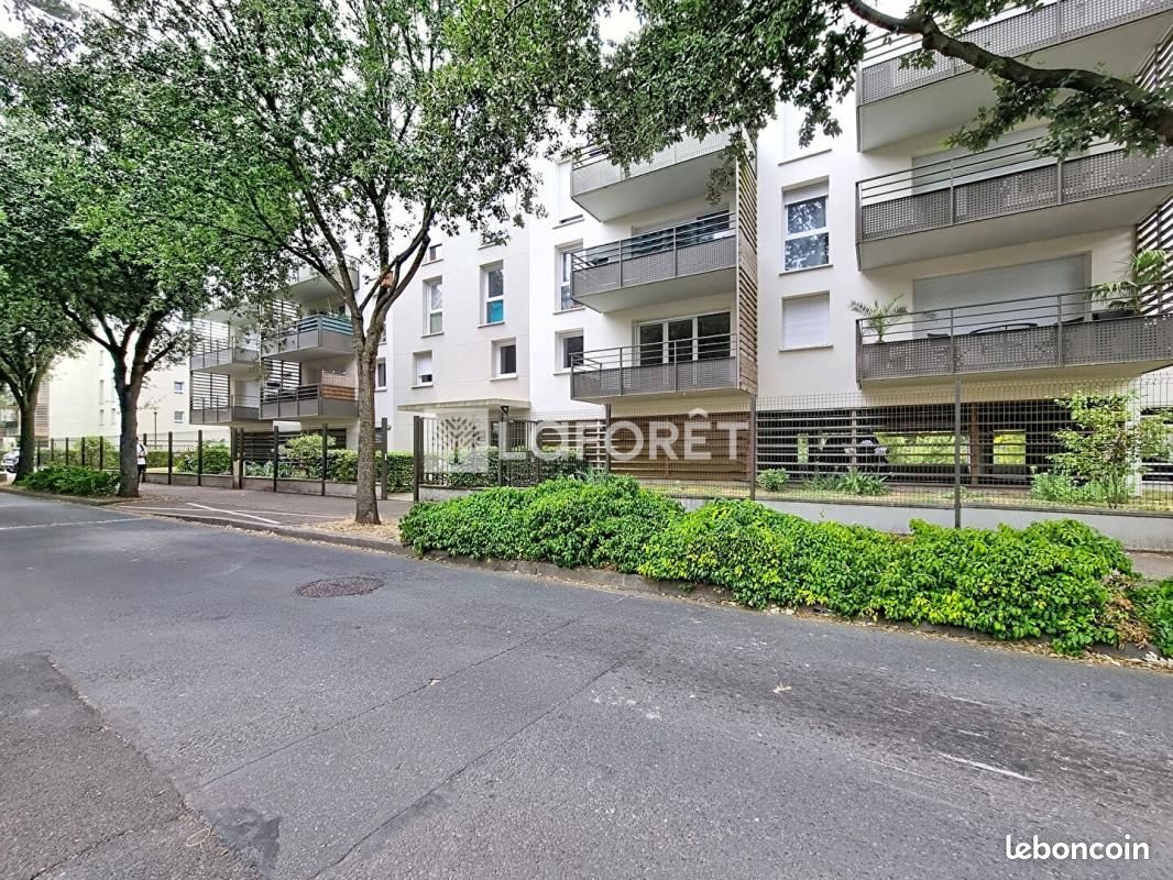 Appartement 3 pièces 62 m² · à Le Petit-Quevilly · 62 m² · 135 000 €