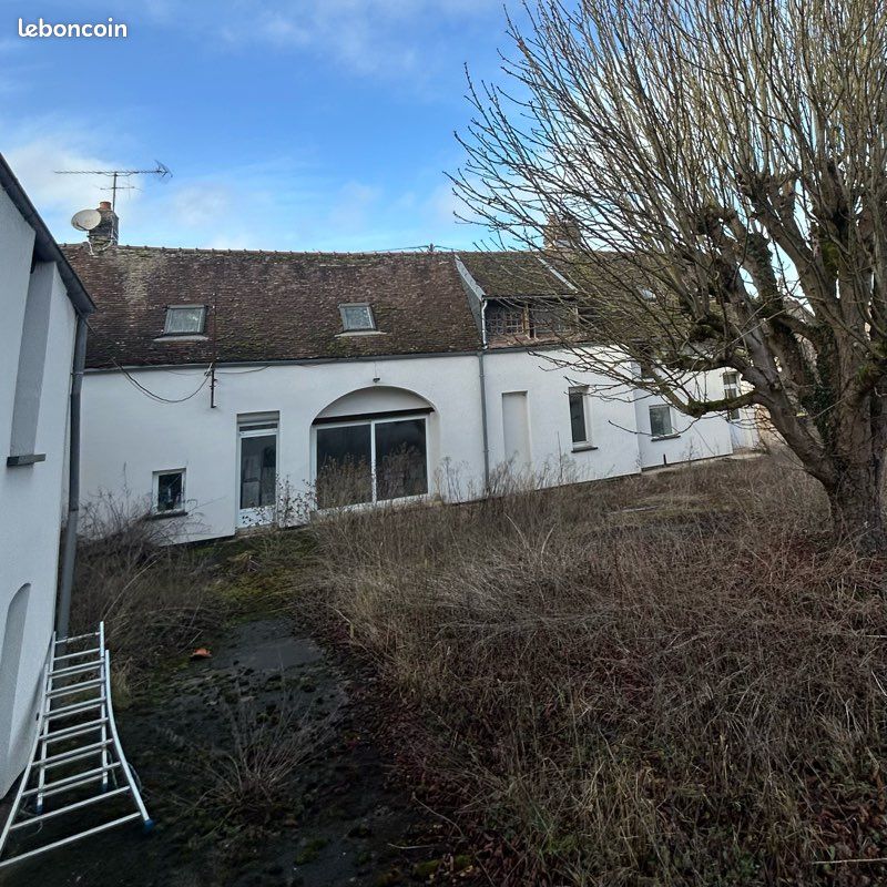 Maison 9 pièces 365 m² · à Malay-le-Grand · 365 m² · 2 €/mois