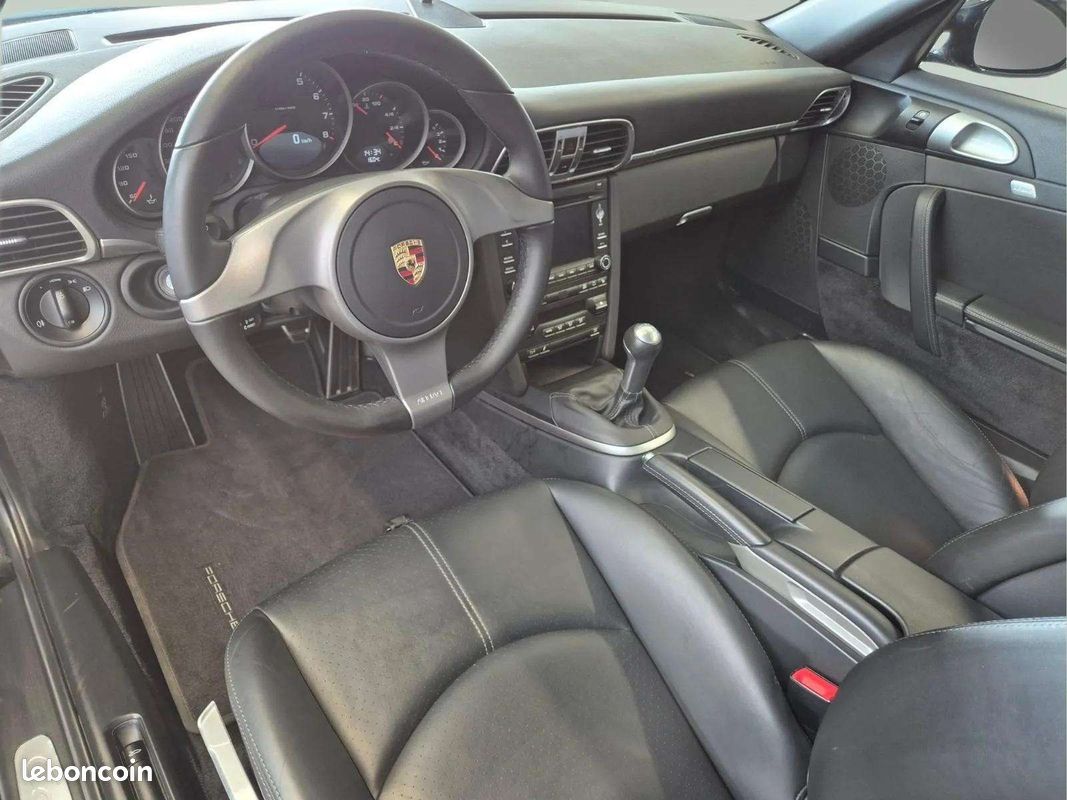 Porsche 911 Type 997.2 Carrera S Coupé * Boîte Manuelle * 385 ch * Toit Ouvrant * PASM * Faible KM (image 14)