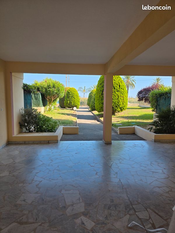 Appartement 1 pièce 28 m² · à Vallauris · 28 m² · 710 €