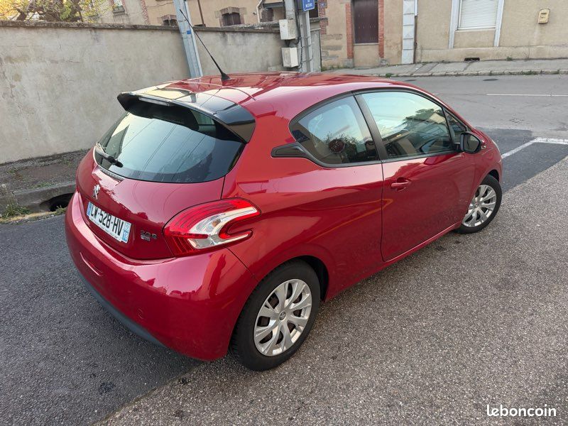 Peugeot 208 1.6 e-hdi 92cv active (image 3)