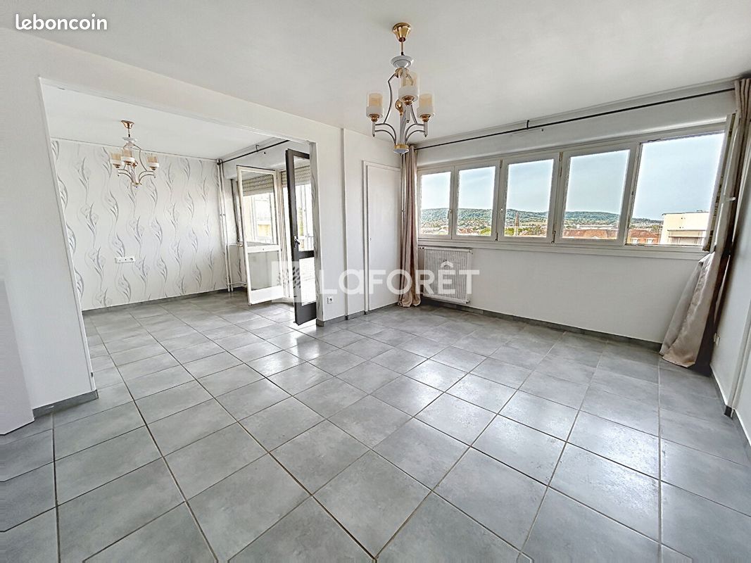 Appartement 5 pièces 90 m² · à Vesoul · 90 m² · 99 000 €