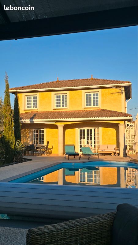 Maison 5 pièces 196 m² · à Décines-Charpieu · 196 m² · 659 000 €