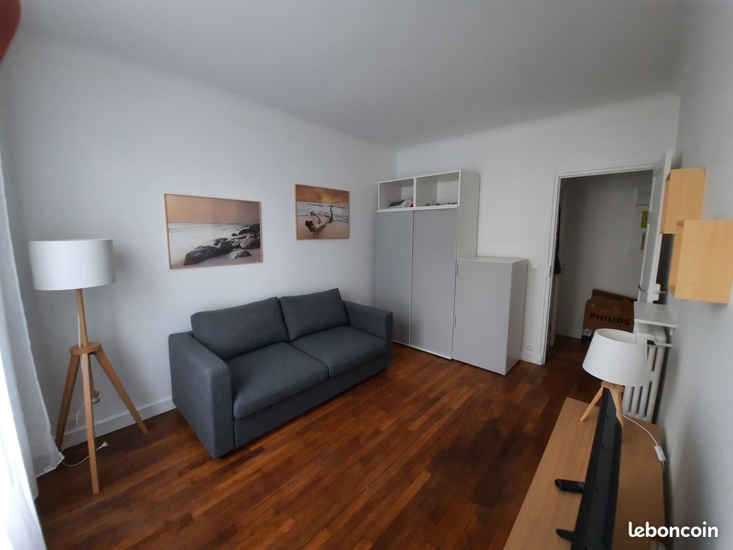 Appartement 1 pièce 24 m² · à Courbevoie · 24,2 m² · 855 €