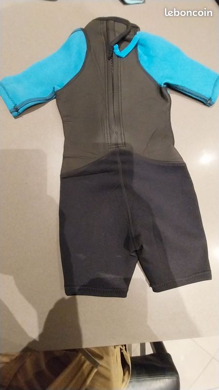 Combinaison enfant 4 ans (image 2)