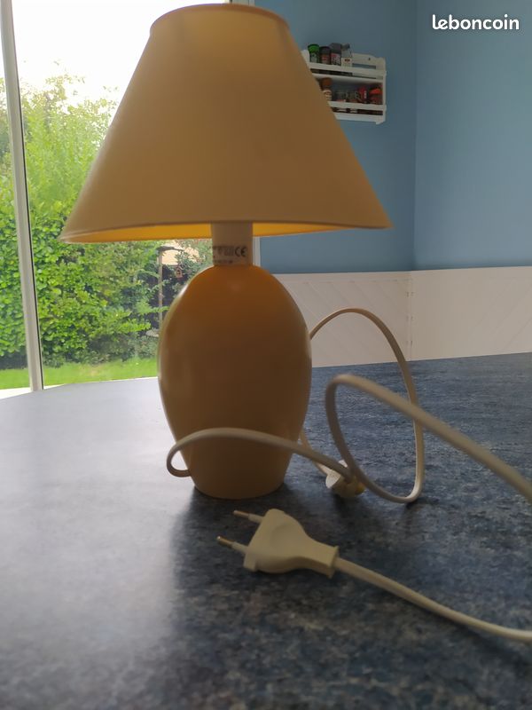 Lampe de chevet (image 2)
