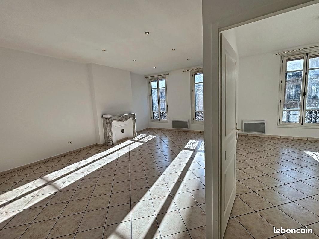 Appartement 2 pièces 61 m² · à Marseille · 61 m² · 854 €/mois
