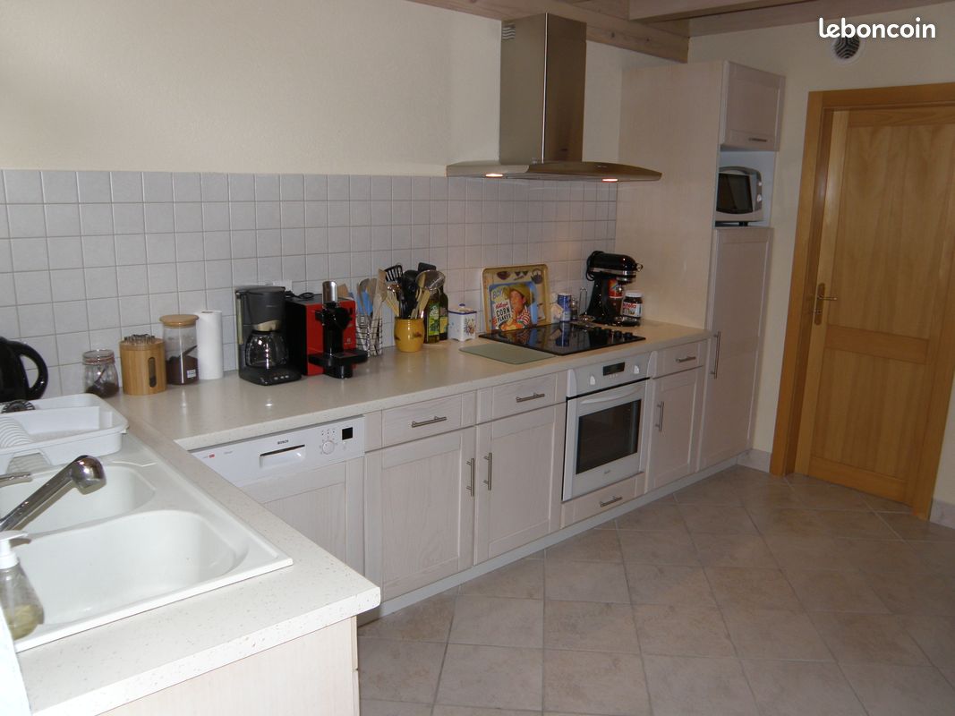 Appartement 4 pièces 100 m² · à Courtelevant · 100 m² · 860 €/mois