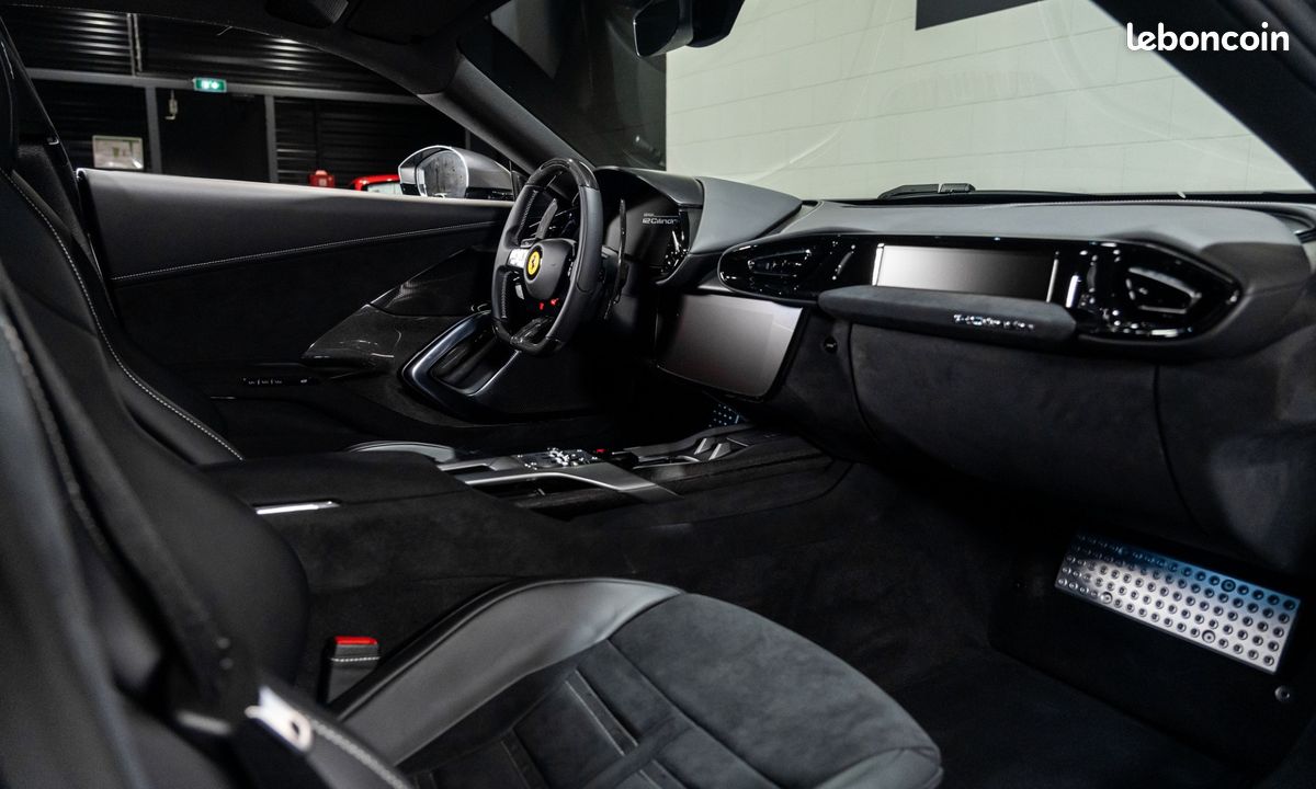 Ferrari 12Cilindri V12 830 - 1°MAIN FRANÇAISE Malus Payé / 759 Kms / Lift / Full Carbone Ext Int/ Display / Cam 360° / TVA LOA / 5822E/Mois (image 18)