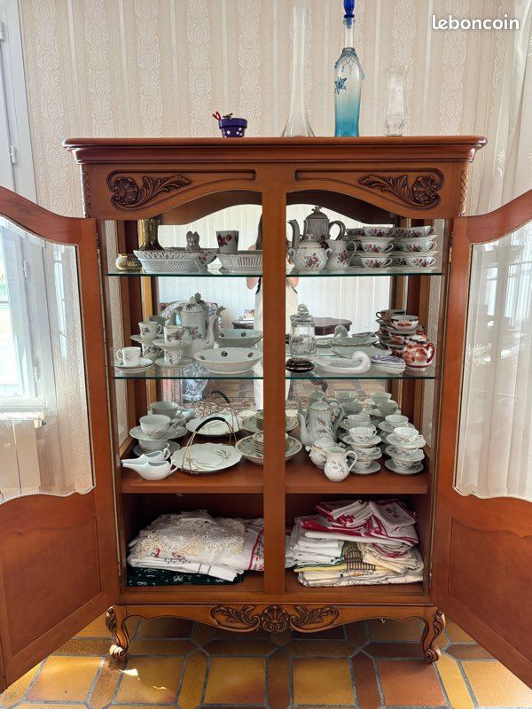 Vaisselier en bois style Louis XV (image 2)