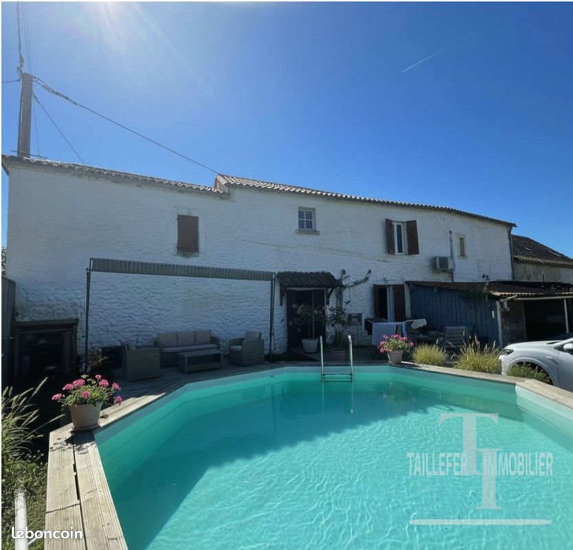Maison 4 pièces 110 m² · à La Douze · 110 m² · 190 000 €