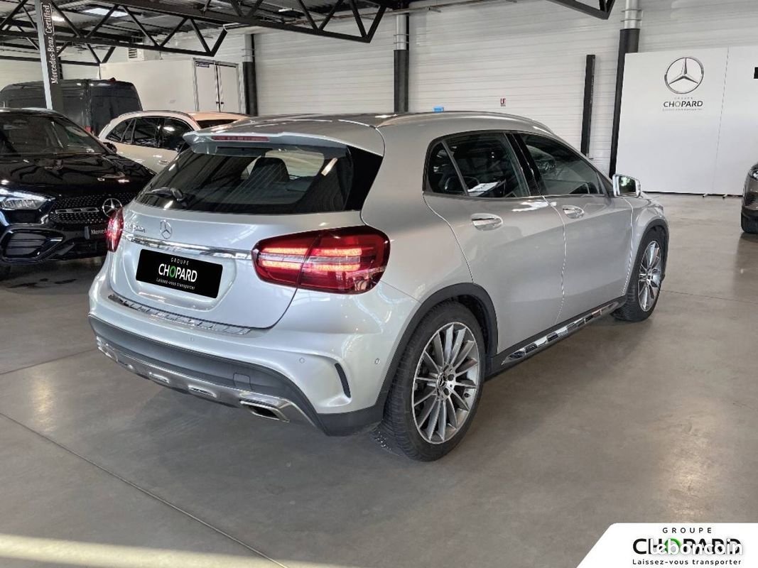 MERCEDES GLA 200 d 7-G DCT Fascination (image 30)