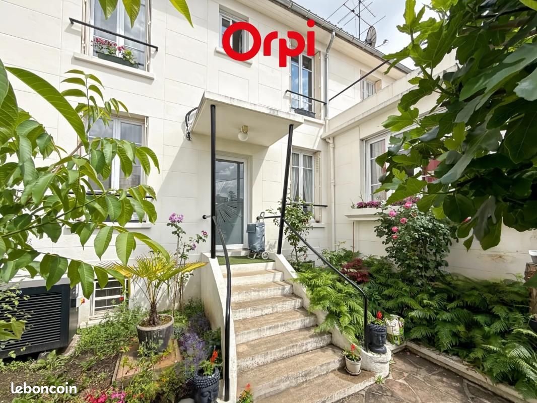 Maison 7 pièces 146 m² · à Créteil · 146 m² · 750 000 €
