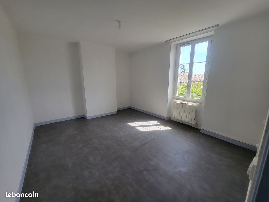 Appartement 3 pièces 80 m² · à Septfonds · 80 m² · 575 €/mois