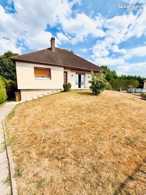 Maison 4 pièces 90 m² · à Villemandeur · 90 m² · 850 €