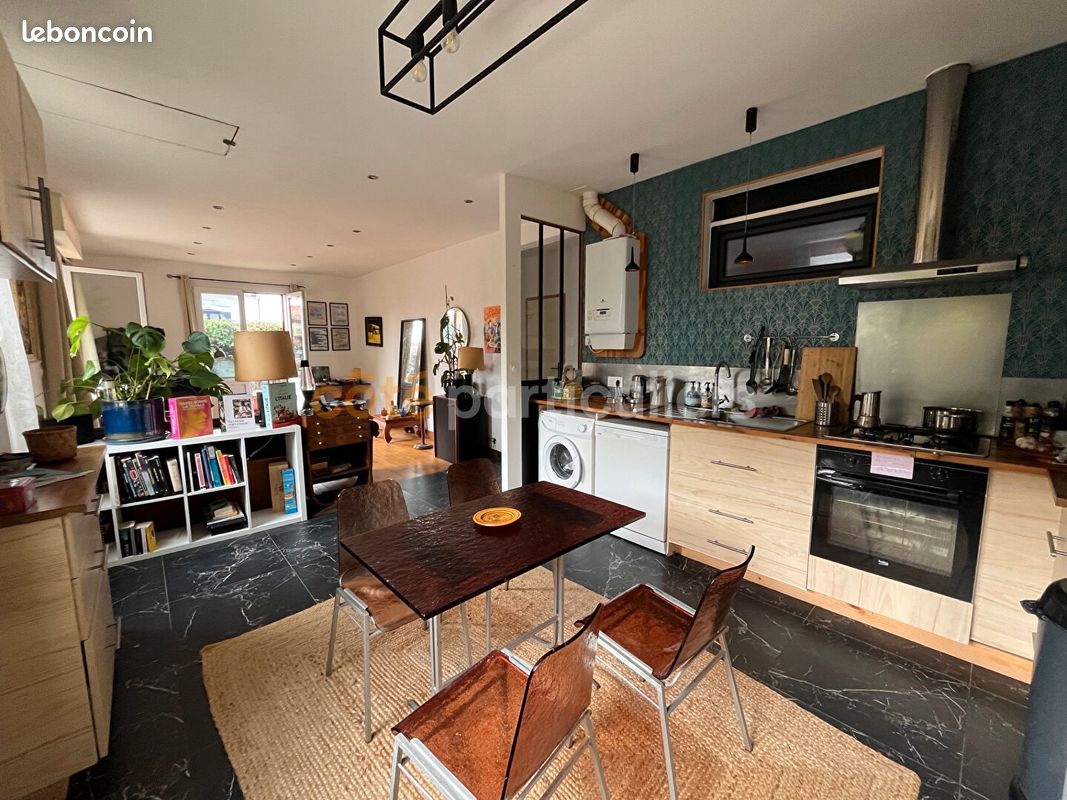 Maison 3 pièces 66 m² · à Cenon · 66 m² · 245 000 €