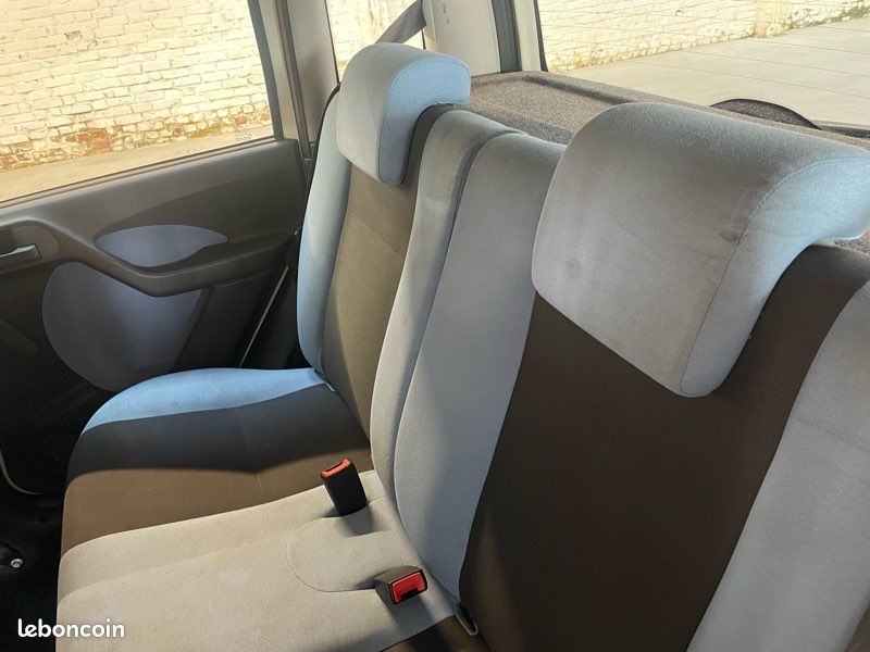Fiat Panda 1,2i Essence 60 Chvx « Climatisation,Jantes aluminium » (image 4)